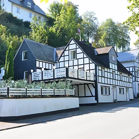 In Schmallenberg-oberkirchen With Terrace Apartmán Schmallenberg